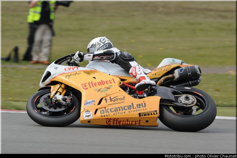 sbk_guintoli_1_paysbas_2011_assen