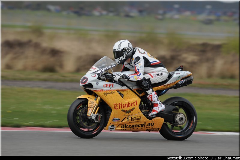 sbk_guintoli_4_paysbas_2011_assen