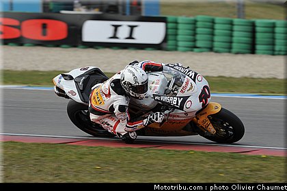sbk_guintoli_5_paysbas_2011_assen.jpg