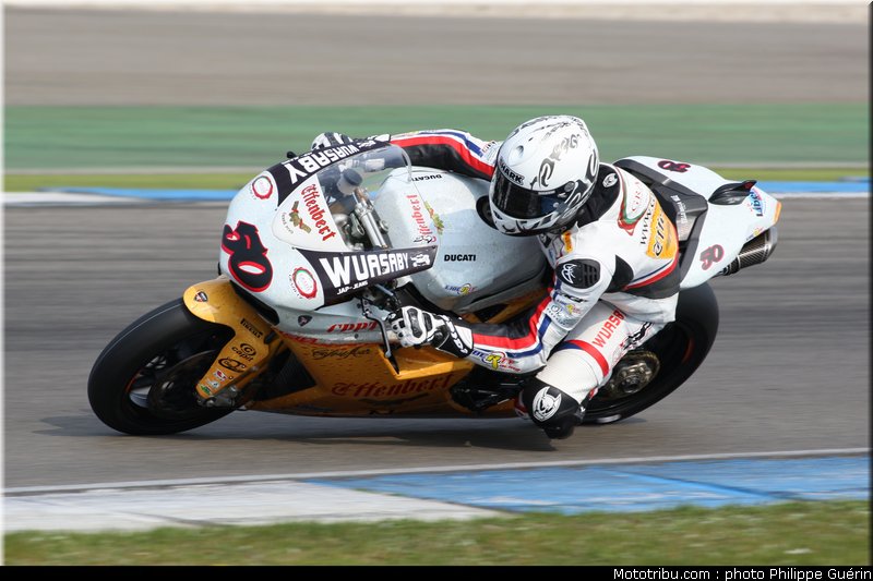 sbk_guintoli_03_paysbas_2011_assen