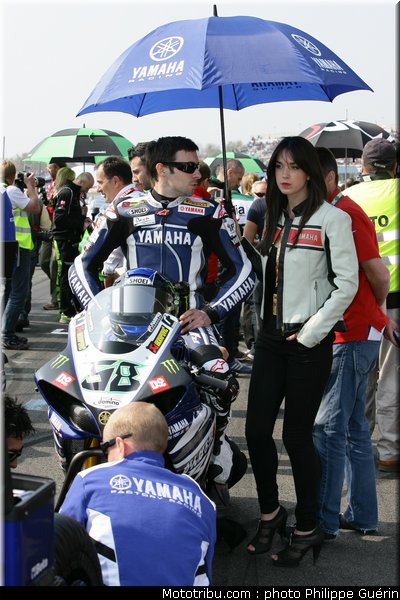 sbk_pitbabes_22_paysbas_2011_assen