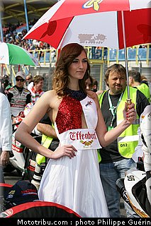 sbk_pitbabes_21_paysbas_2011_assen.JPG