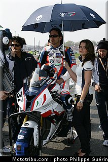sbk_pitbabes_31_paysbas_2011_assen.JPG