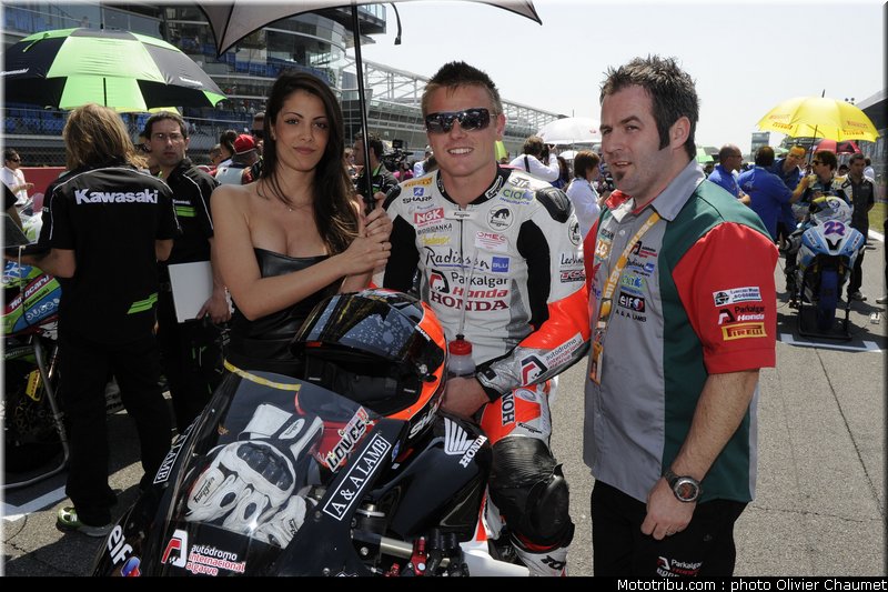 sbk_pitbabe_48_italie_monza_2011
