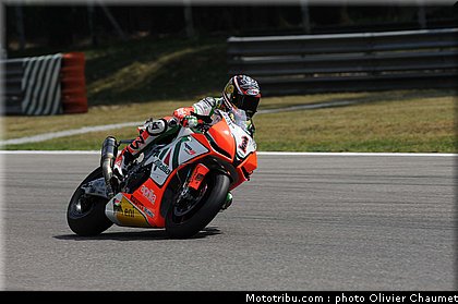 sbk_biaggi_06_italie_monza_2011.jpg