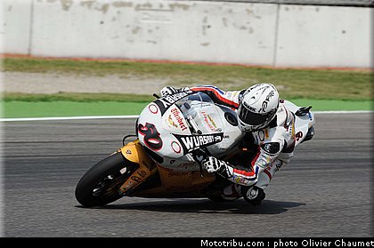 sbk_guintoli_3_italie_monza_2011.jpg