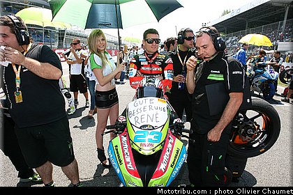 sbk_pitbabe_45_italie_monza_2011.jpg