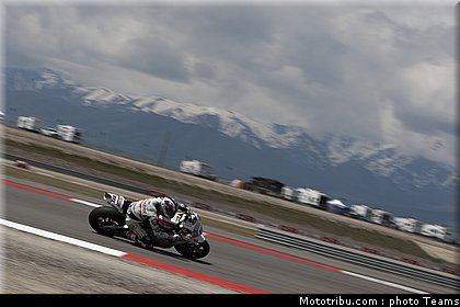 sbk_xaus_03_usa_2011.jpg