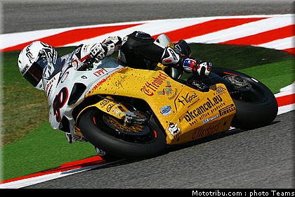 sbk_guintoli_3_san_marin_misano_2011.jpg