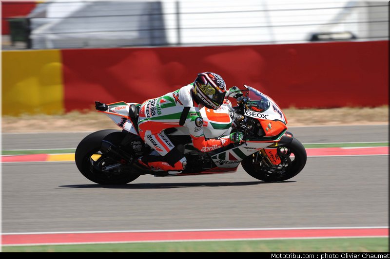 sbk_biaggi_03_espagne_aragon_2011