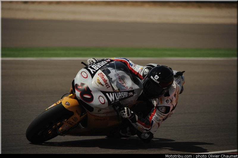 sbk_guintoli_4_espagne_aragon_2011