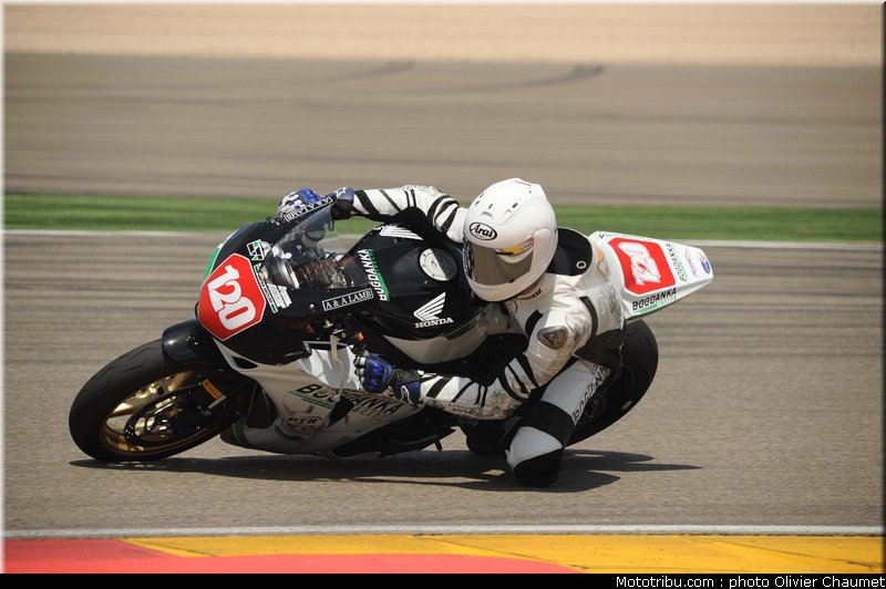 stk1000_walkowiak_2_espagne_aragon_2011