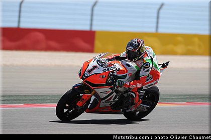 sbk_biaggi_02_espagne_aragon_2011.jpg