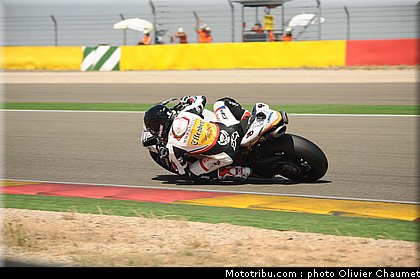 sbk_guintoli_1_espagne_aragon_2011.jpg