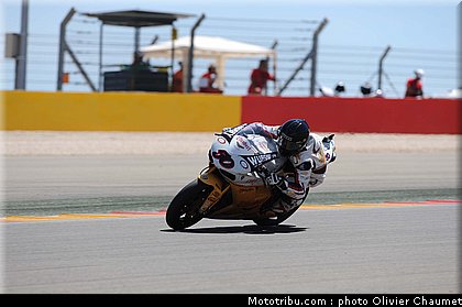 sbk_guintoli_2_espagne_aragon_2011.jpg