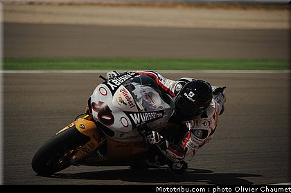 sbk_guintoli_4_espagne_aragon_2011.jpg
