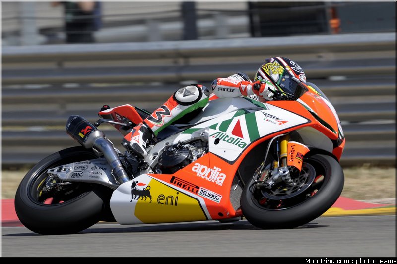 sbk_biaggi_5_espagne_aragon_2011
