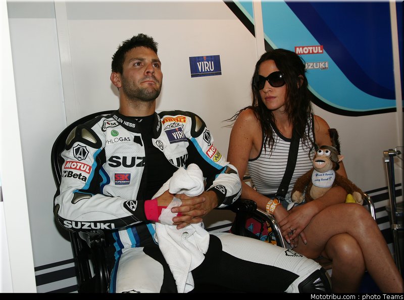 sbk_pitbabes_27_espagne_aragon_2011