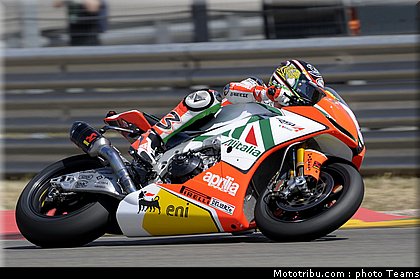 sbk_biaggi_5_espagne_aragon_2011.jpg