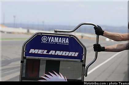 sbk_melandri_06_espagne_aragon_2011.jpg