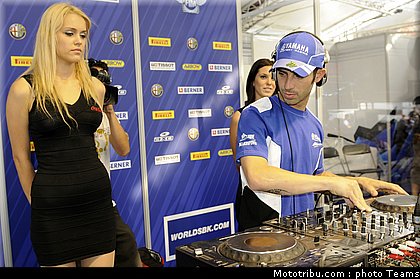 sbk_pitbabes_01_espagne_aragon_2011.jpg
