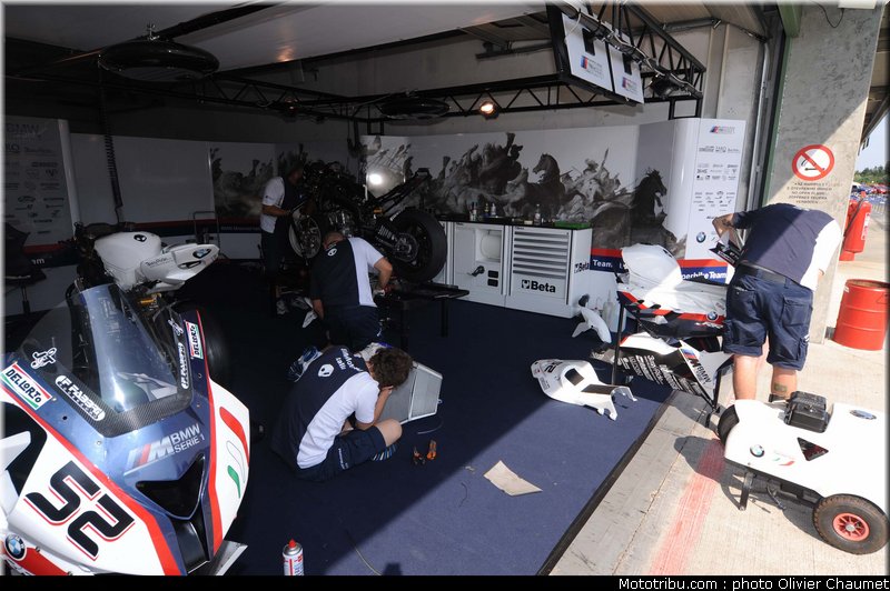 sbk_paddock_026_republique_tcheque_brno_2011