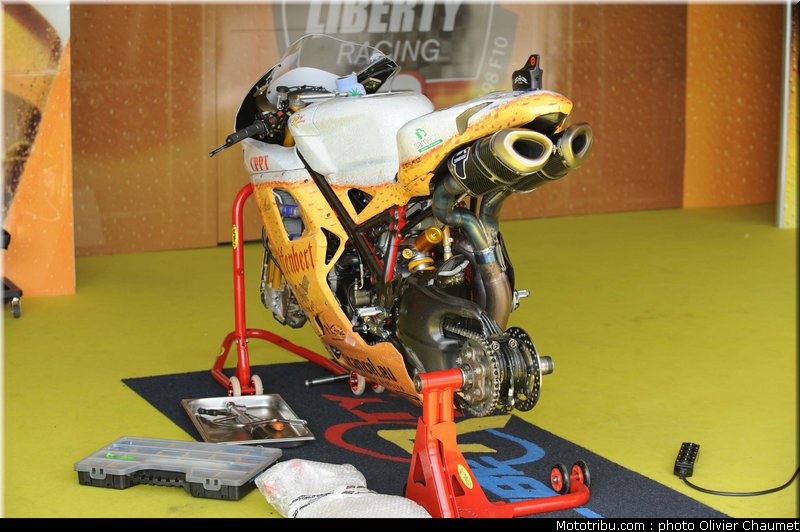sbk_paddock_092_republique_tcheque_brno_2011