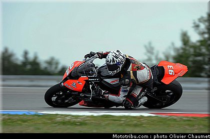 1000stk_lussiana_012_republique_tcheque_brno_2011.jpg