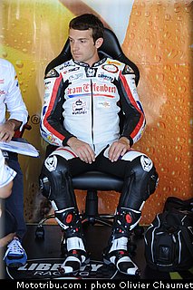 sbk_guintoli_010_republique_tcheque_brno_2011.jpg