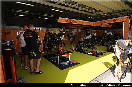 sbk_paddock_037_republique_tcheque_brno_2011.jpg