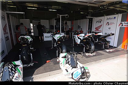 sbk_paddock_038_republique_tcheque_brno_2011.jpg