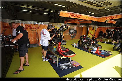 sbk_paddock_049_republique_tcheque_brno_2011.jpg