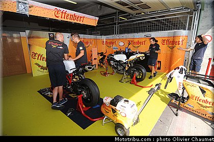 sbk_paddock_062_republique_tcheque_brno_2011.jpg
