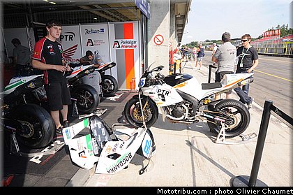 sbk_paddock_063_republique_tcheque_brno_2011.jpg