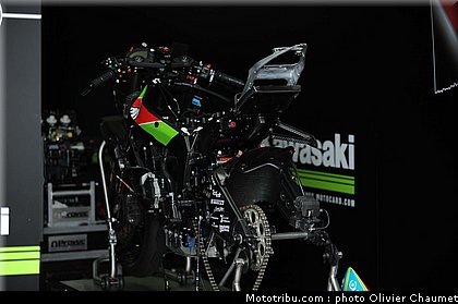 sbk_paddock_082_republique_tcheque_brno_2011.jpg
