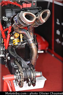 sbk_paddock_091_republique_tcheque_brno_2011.jpg