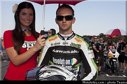 sbk_pitbabe_001_republique_tcheque_brno_2011.jpg