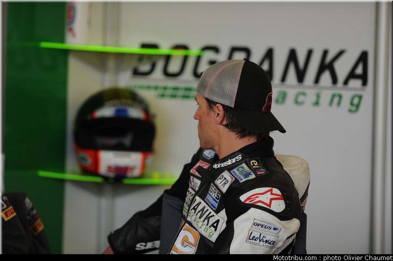 sbk_ambiance_008_angleterre_silverstone_2011