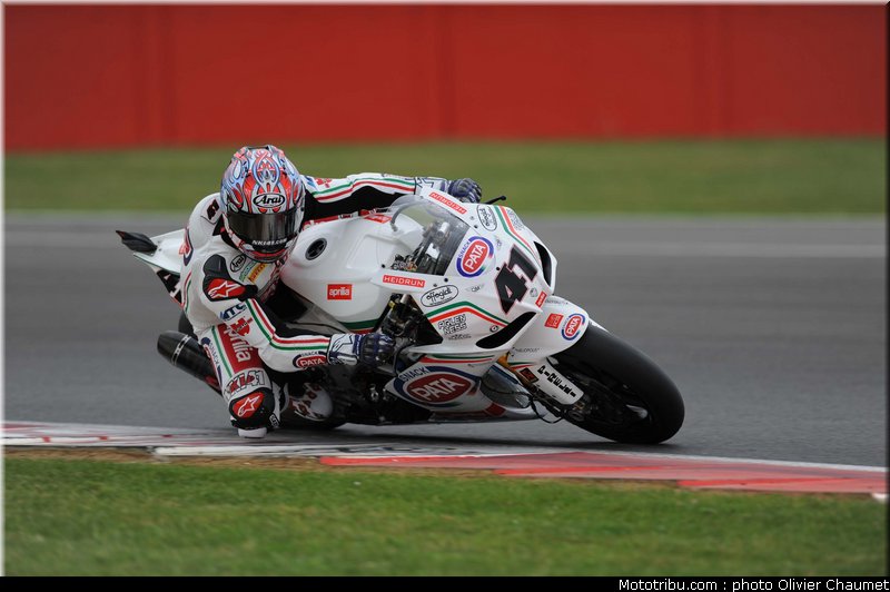 sbk_haga_004_angleterre_silverstone_2011