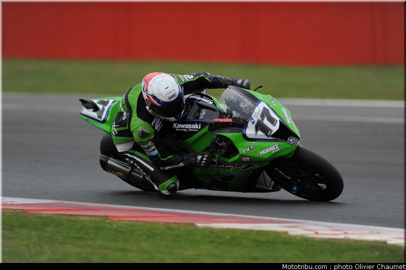 sbk_lascorz_003_angleterre_silverstone_2011