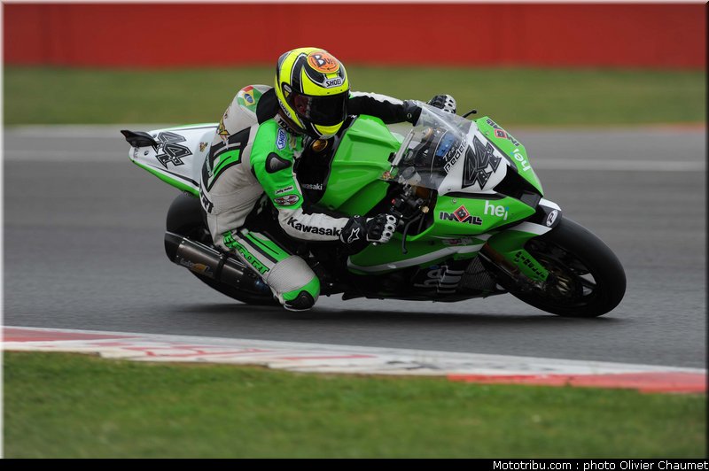 sbk_rolfo_005_angleterre_silverstone_2011