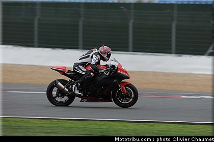 1000stk_knapp_006_angleterre_silverstone_2011.jpg