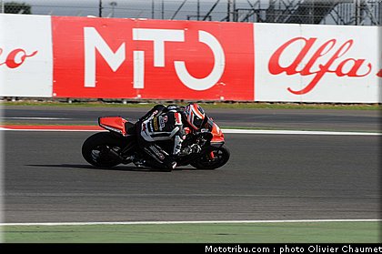 1000stk_knapp_007_angleterre_silverstone_2011.jpg