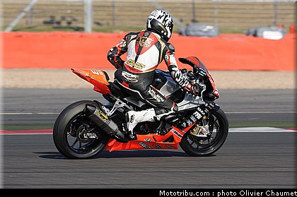 1000stk_lussiana_004_angleterre_silverstone_2011.jpg