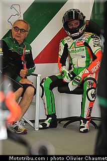 sbk_biaggi_014_angleterre_silverstone_2011.jpg