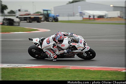 sbk_haga_006_angleterre_silverstone_2011.jpg