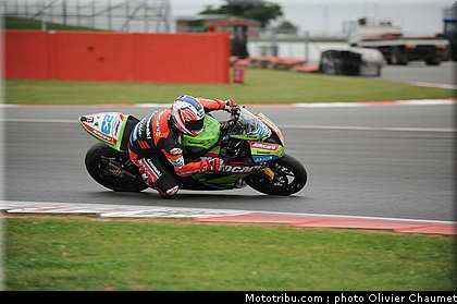 supersport_parkes_007_angleterre_silverstone_2011.jpg