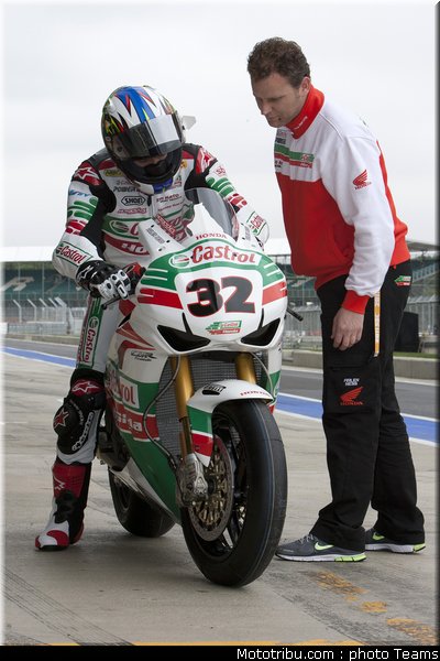 sbk_lai_004_angleterre_silverstone_2011