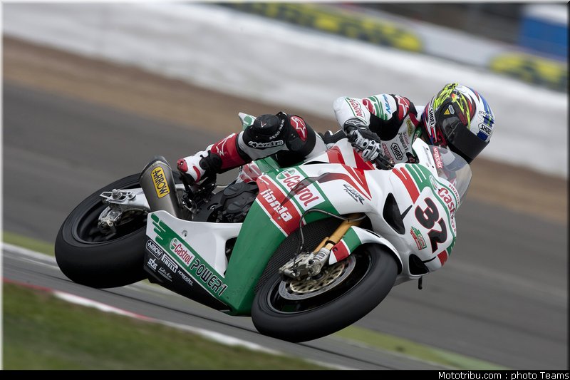 sbk_lai_010_angleterre_silverstone_2011