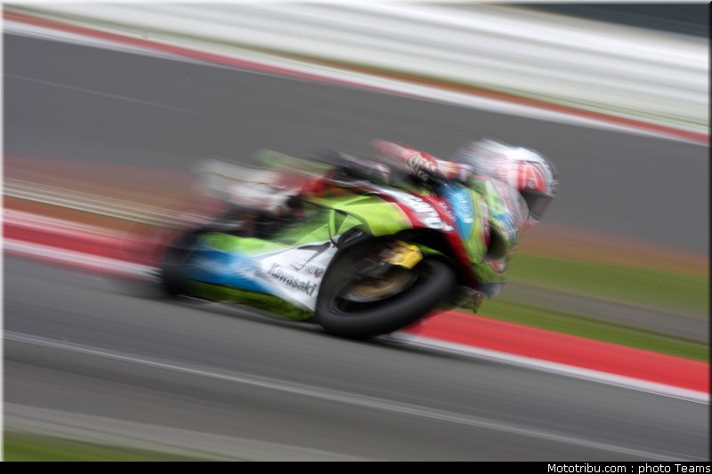 supersport_parkes_002_angleterre_silverstone_2011